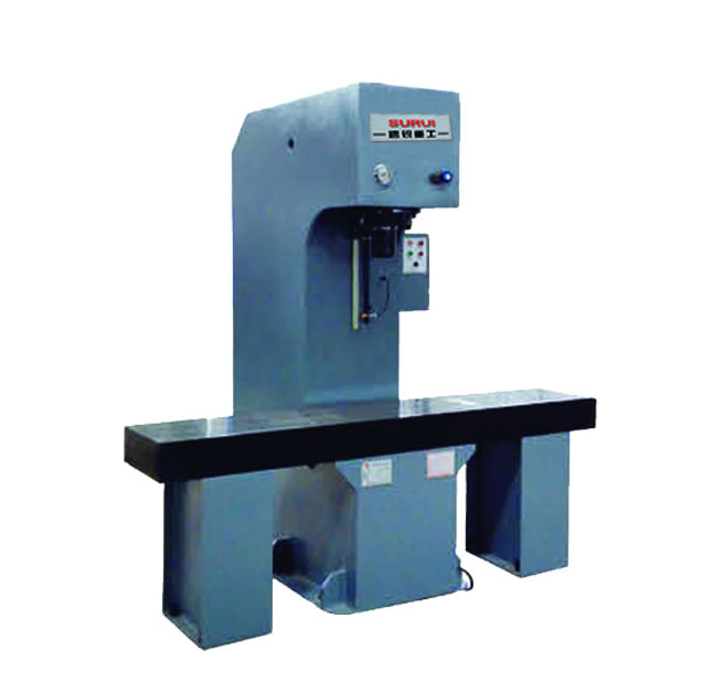 單(dan)柱矯直機