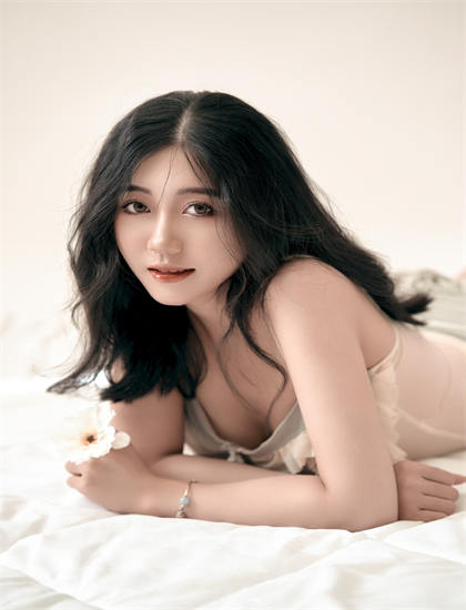 诡影迷情 电影-流行美儿童盘发视频